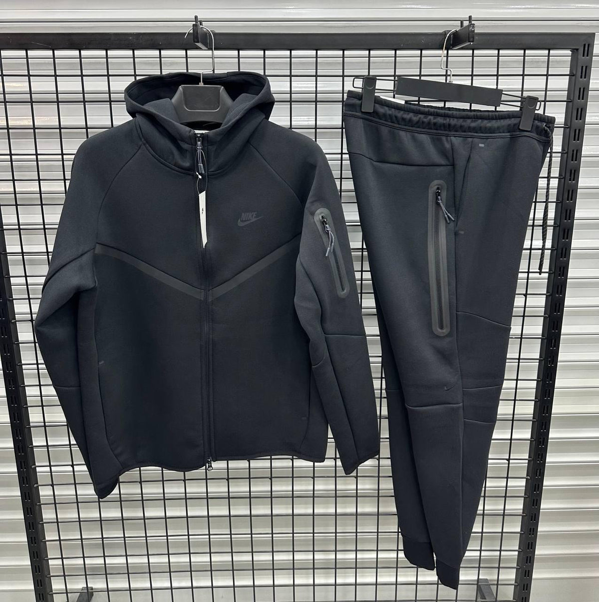 NKTCH009 Мъжки Екип Black Double *PREMIUM*