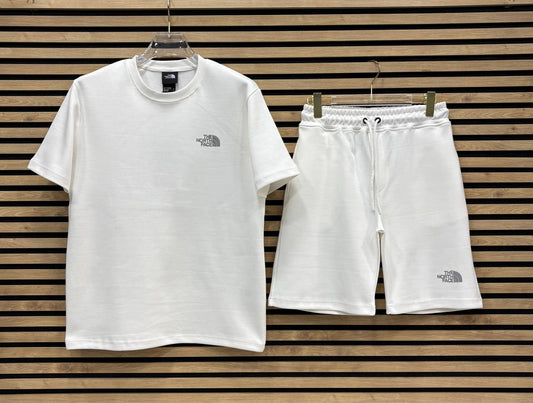 TNF002 Летен Къс Екип White