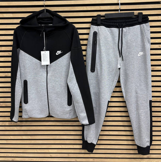 NKTCH013  Мъжки Екип Black/Gray