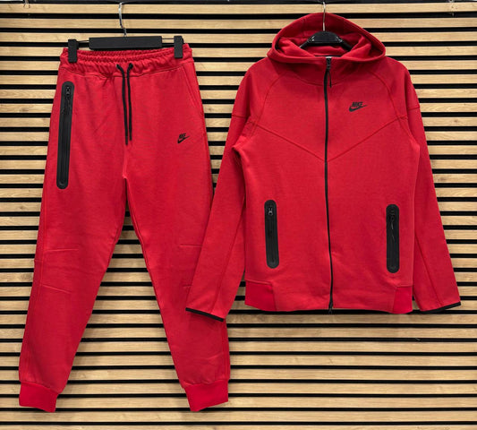 NKTCH020 Мъжки Екип Red