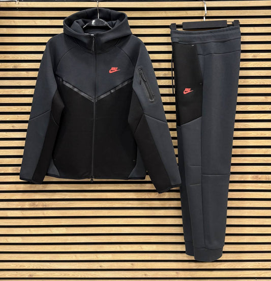 NKTCH047 Мъжки екип Black/Red Double