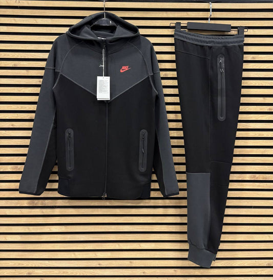 NKTCH015  Мъжки Екип Black/Red