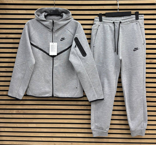 NKTCH016 Мъжки Екип Gray
