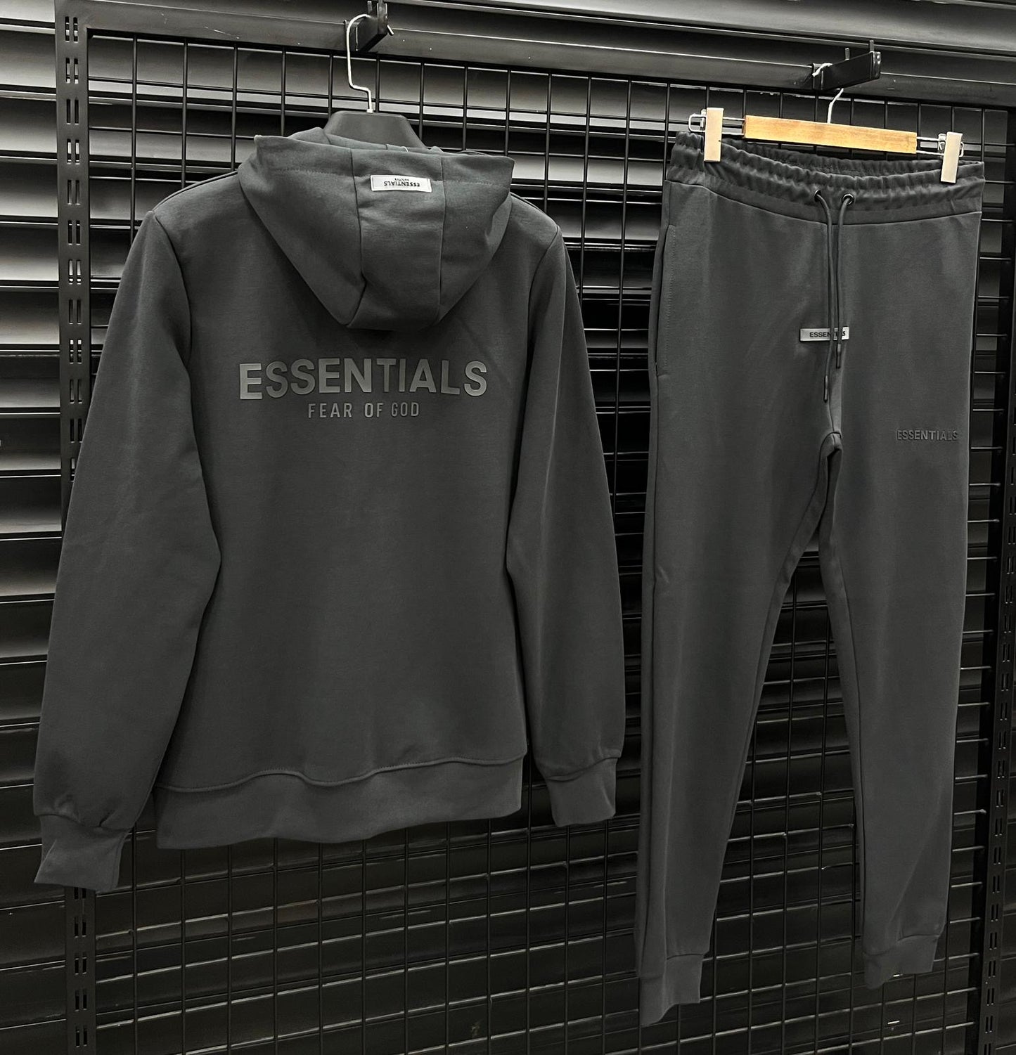 ESSTL008 Мъжки Екип Dark Gray Zip-Up